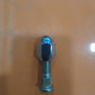 WHEEL HUB  BOLTS AND  NUTS(Micra  )