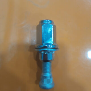 WHEEL HUB  BOLTS AND  NUTS(Innova Crysta/ Fortuner/Corolla/ Altis)