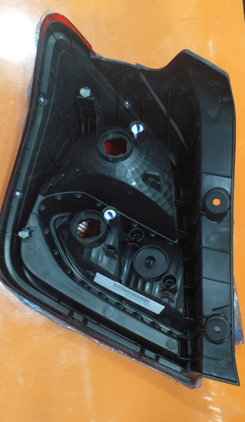 UNO MINDA TAAIL LAMP CELERIO T1 -RH - Image 2