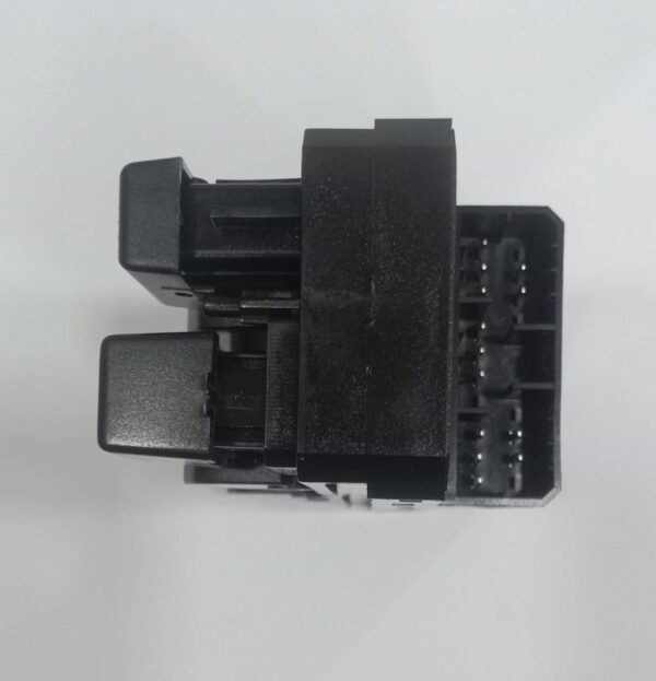 POWER WINDOW SWITCH  (SWIFT RH) - Image 4