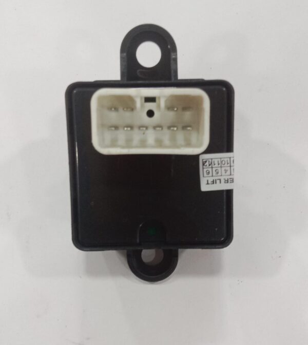 POWER WINDOW SWITCH XING  10 PIN RH - Image 4