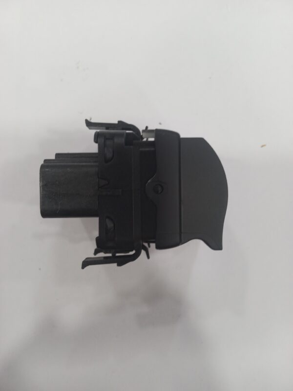 POWER WINDOW SWITCH DUSTER BLACK RH - Image 2