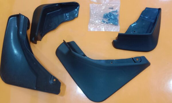 (MUD FLAPS) PUNCH (SET OF FOUR)