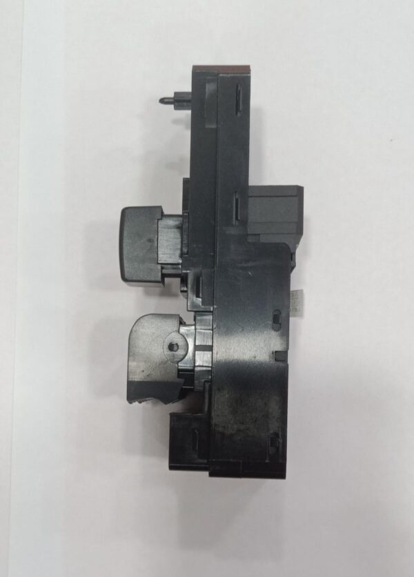 (POWER WINDOW SWITCH ) ESTILO 2 DOOR RH - Image 2