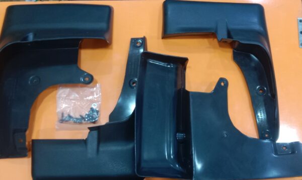 (MUD FLAP)INNOVA CRYSTA (SET OF FOUR)