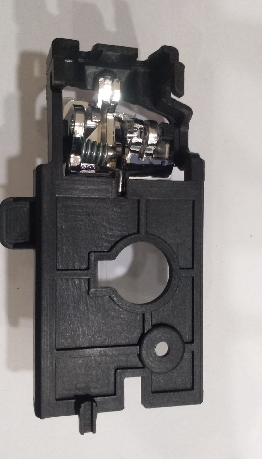 R.C LEVER LOCK ASSY GRAND CHROME FRONT RH - Image 3