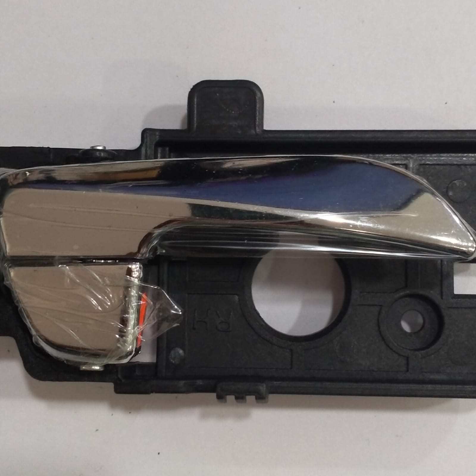 R.C LEVER LOCK ASSY GRAND CHROME FRONT RH