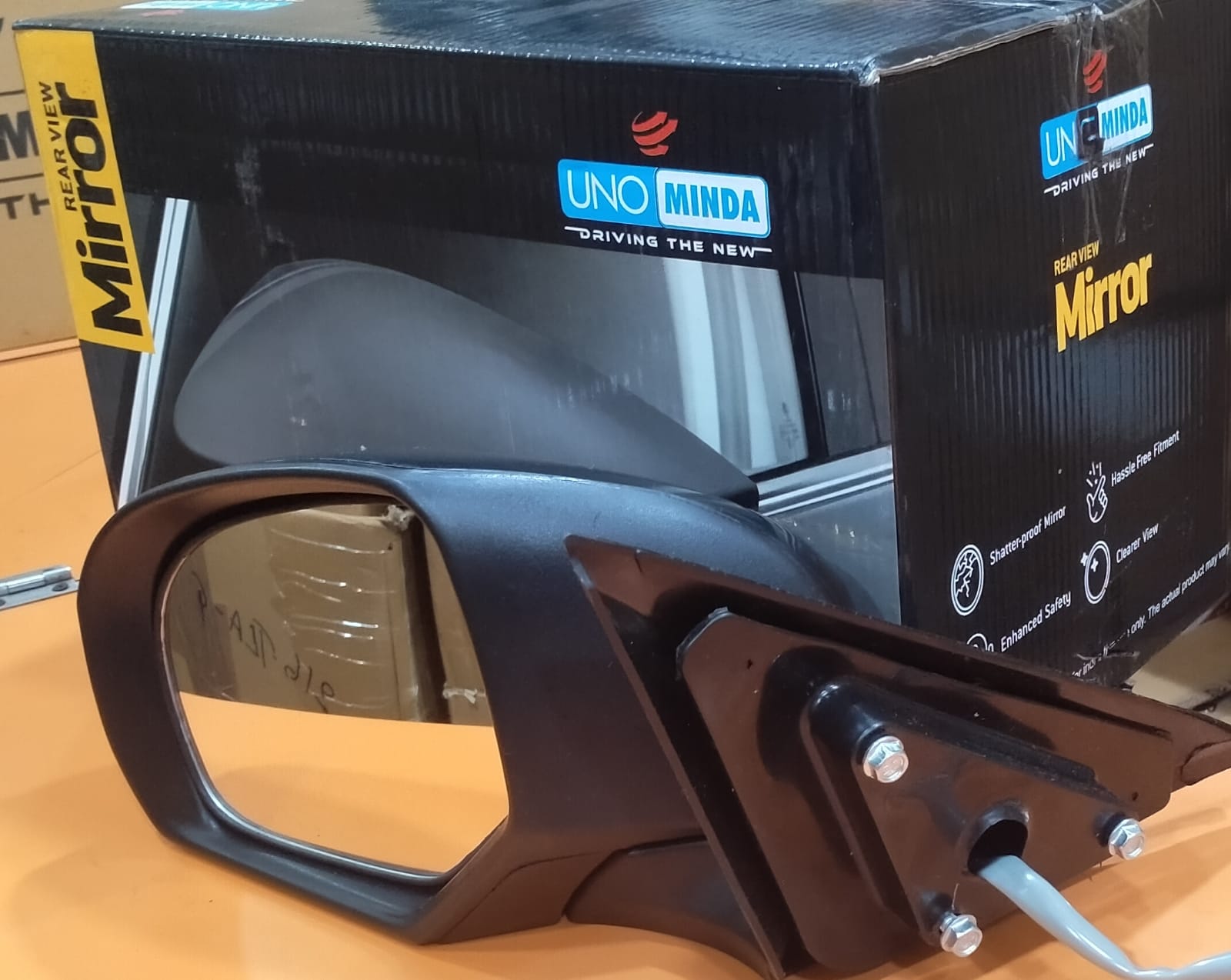 REAR VIEW MIRR0R ERTGA ADI (2W 2P)-L