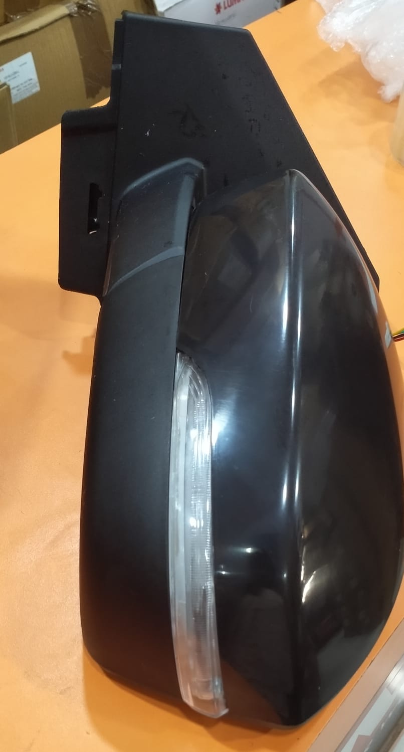 REAR VIEW MIRROR TATA NEXON MOTOR WITH INDICATOR - Image 2