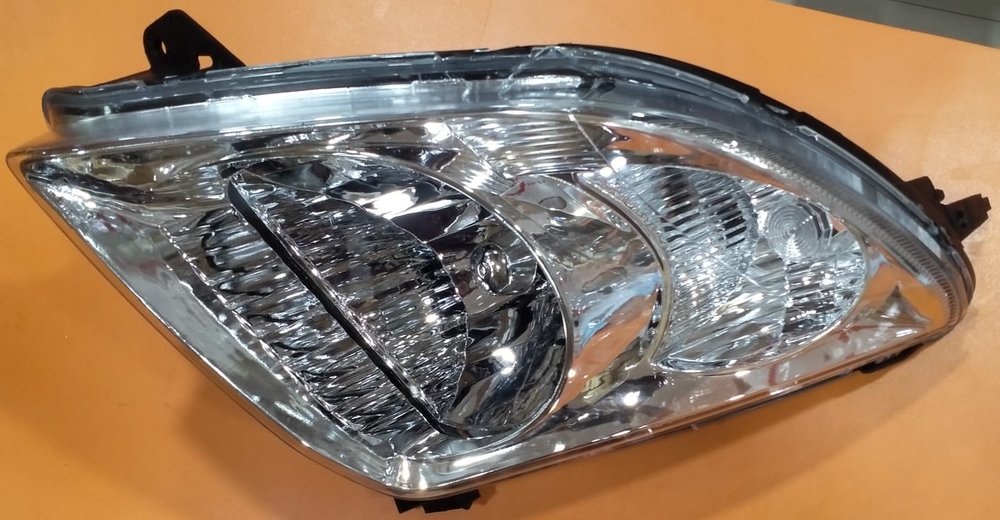 UNO MINDA HEAD LIGHT WITH MOTOR LH-SWFT T1