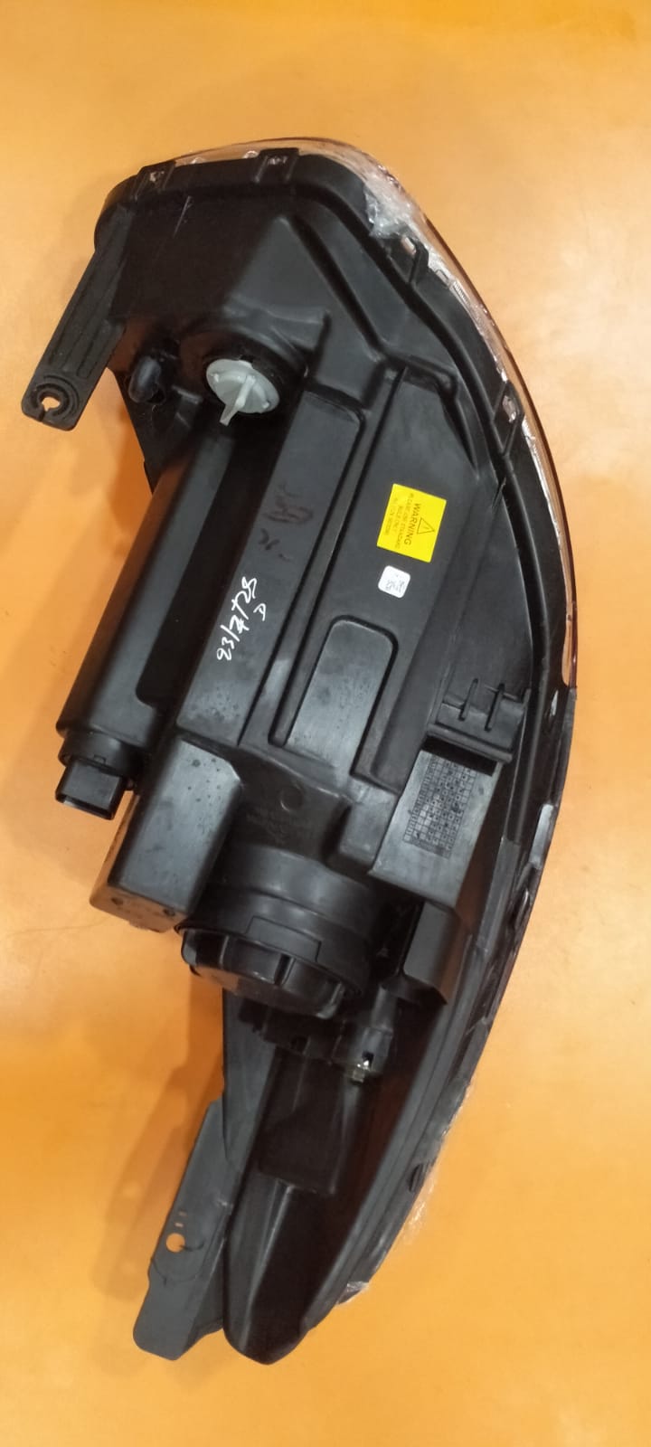 UNO MINDA HEAD LIGHT I-10 T2-LH - Image 2