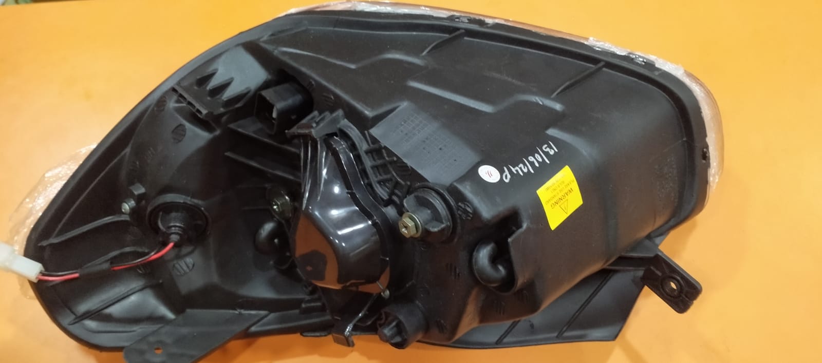 UNO MINDA HEAD LIGHT VERNA TYPE-1 RH - Image 2