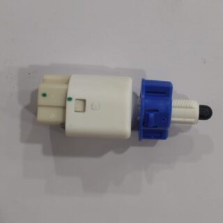 UNO MINDA BRAKE SWITCH TIAGO/TIGOR/NEXON/ZEST/BOLT/SAFARI STORME, MOVUS