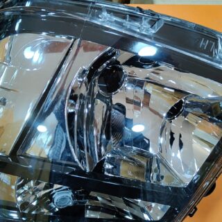 UNO MINDA HEAD LIGHT ASSY TATA INTRA  BLACK   BEZEL- LH