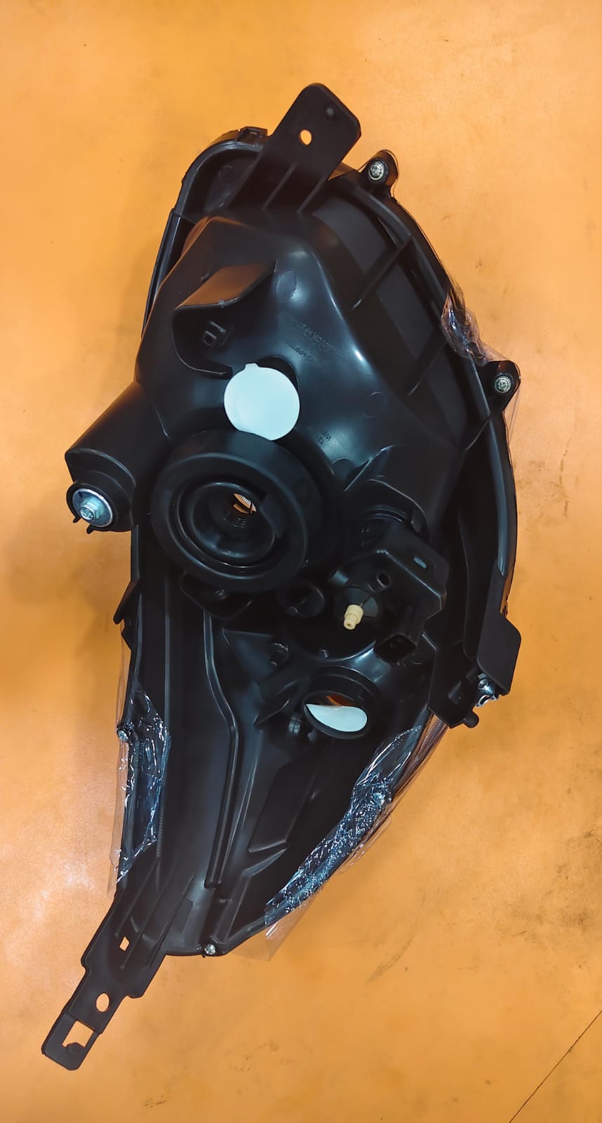 UMO MINDA ALTO 800 TYPE 2- LH (with motor) 2016-2019 HEAD LIGHT ASSEMBLY - Image 2