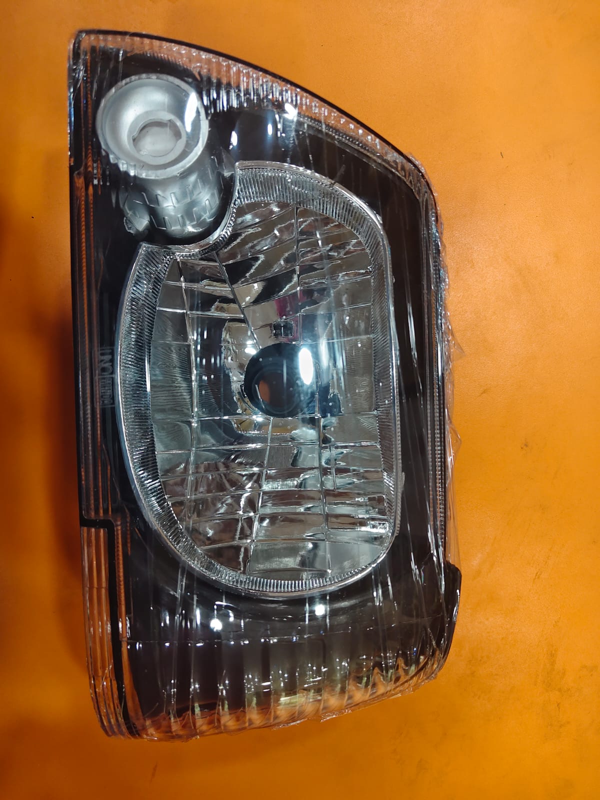 UNO MINDA MARUTI-800 TYPE-4 -LH HEAD LIGHT ASSEMBLY