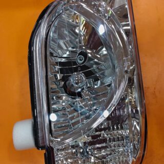 UNO MINDA EECO- RH WITH MOTOR HEAD LIGHT ASSEMBLY