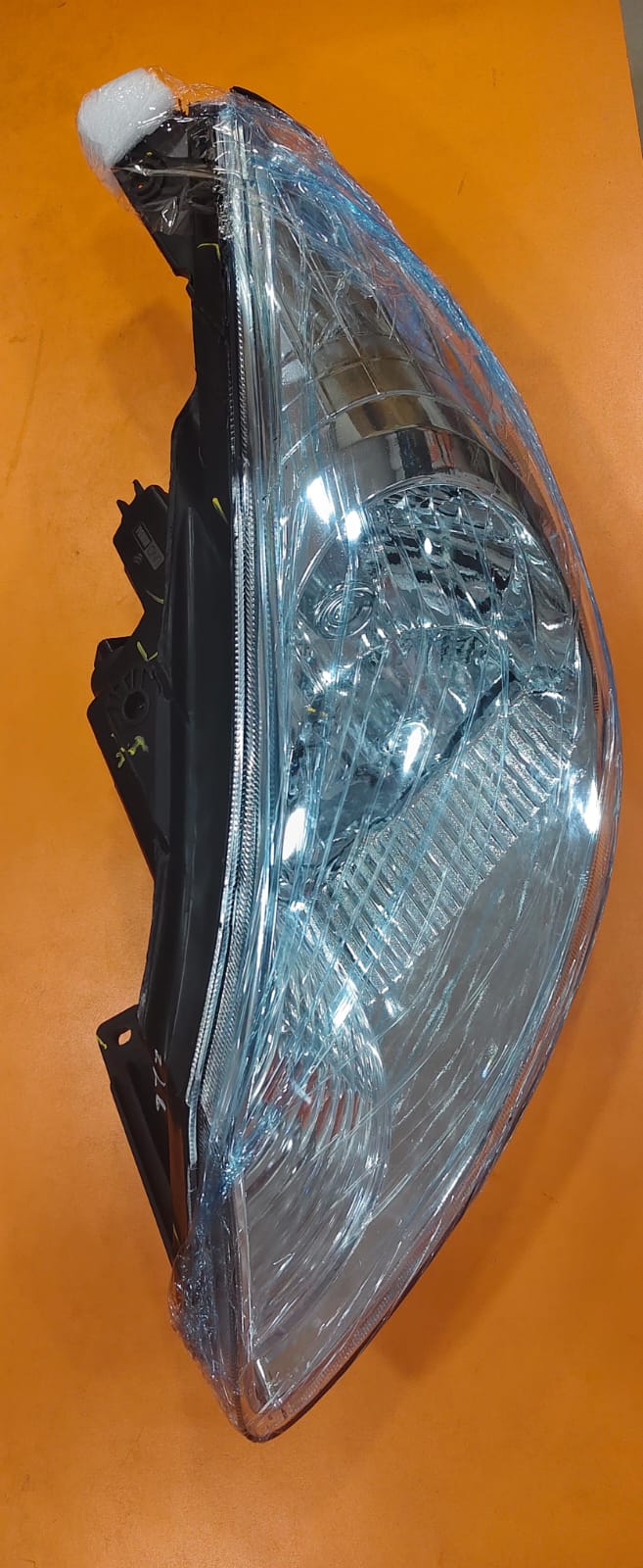 UNO MINDA H/L ASSLY I -10 TYPE 1- LH HEAD LIGHT ASSEMBLY