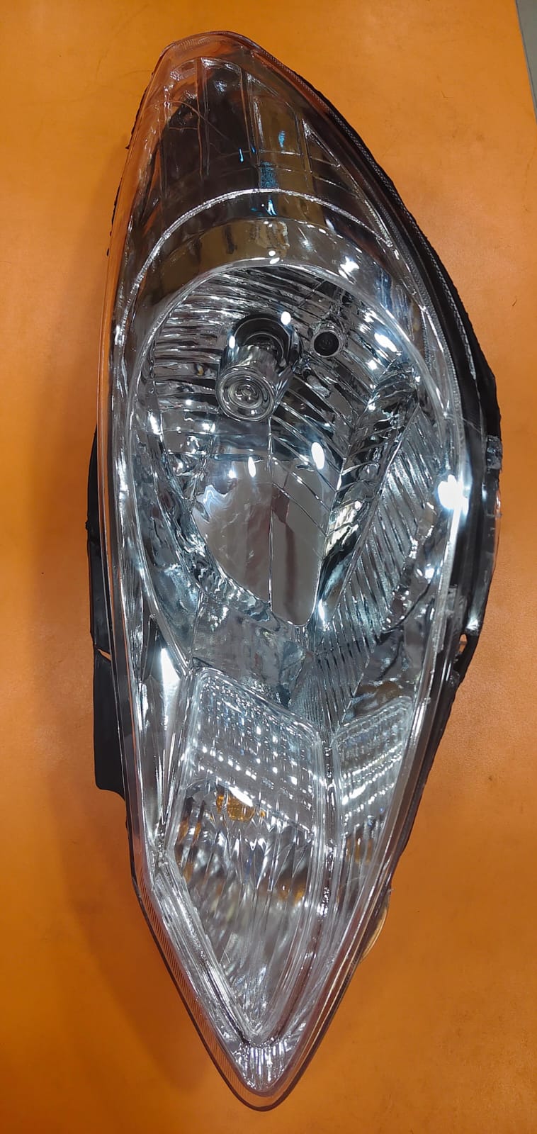 UNO MINDA H/L ASSLY I -10 TYPE 1- RH HEAD LIGHT ASSEMBLY