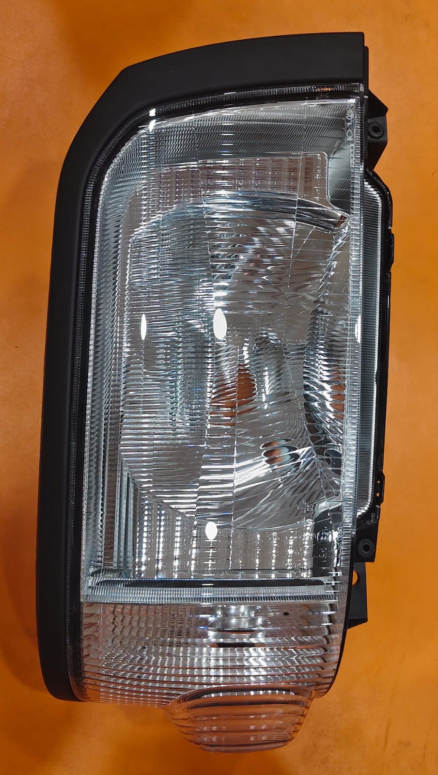 UNO MINDA H/L SUPER CARRY- RH HEAD LIGHT ASSEMBLY
